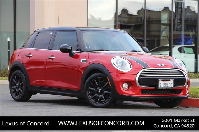 2015 MINI Cooper Hardtop 4 Door